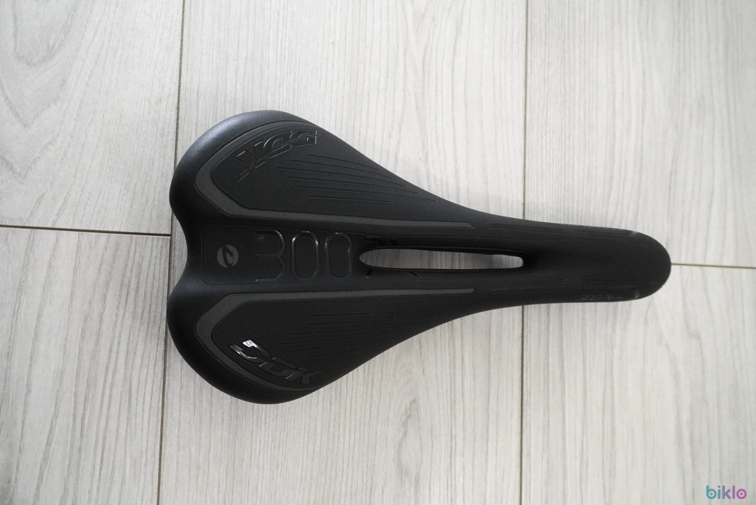 1. Șa bărbați MTB DDK 300 K ERGO, 141 mm