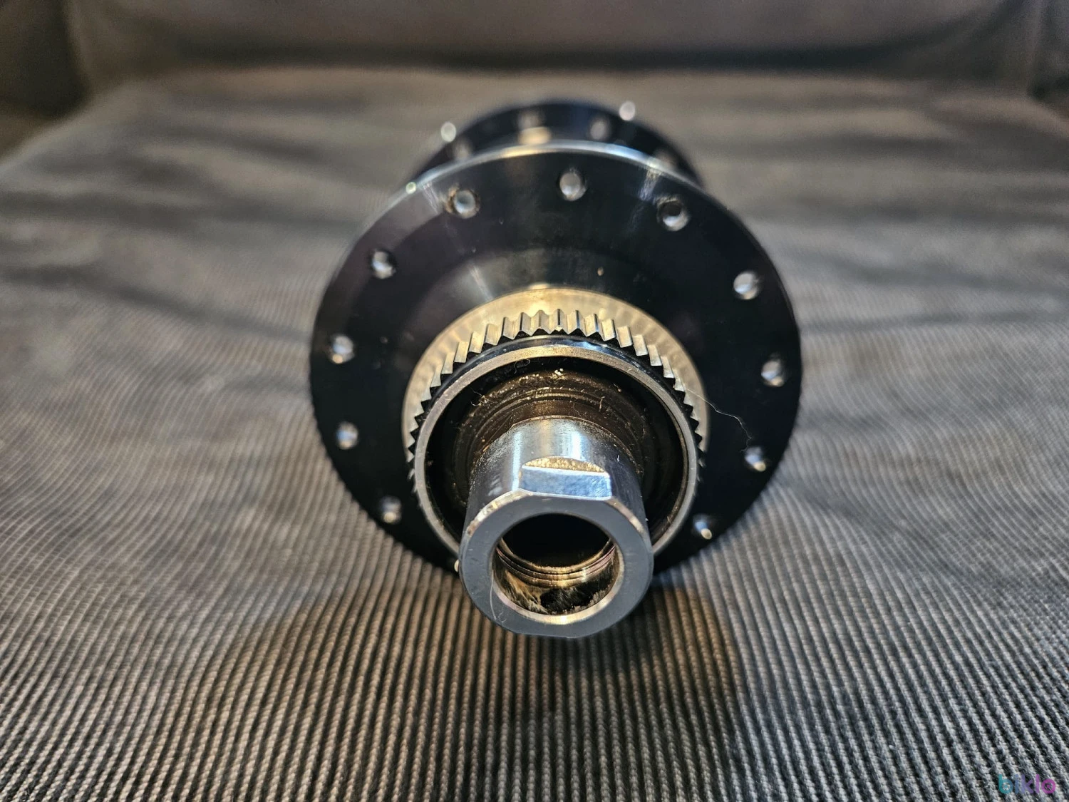 2. Butuc Shimano 7110, 12x148mm