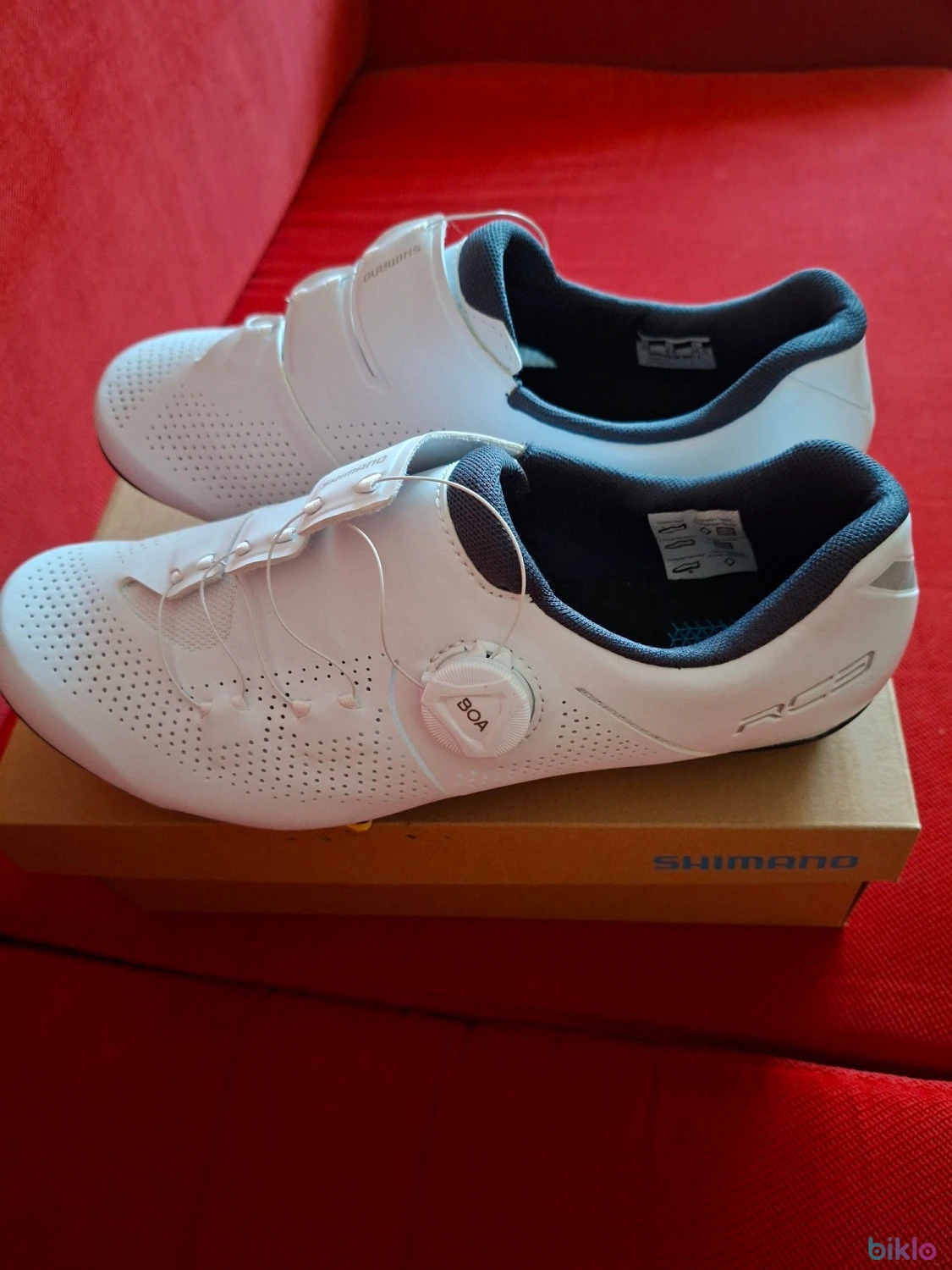 1. De vanzare PANTOFI SHIMANO SH-RC302 WIDE(LARGE)