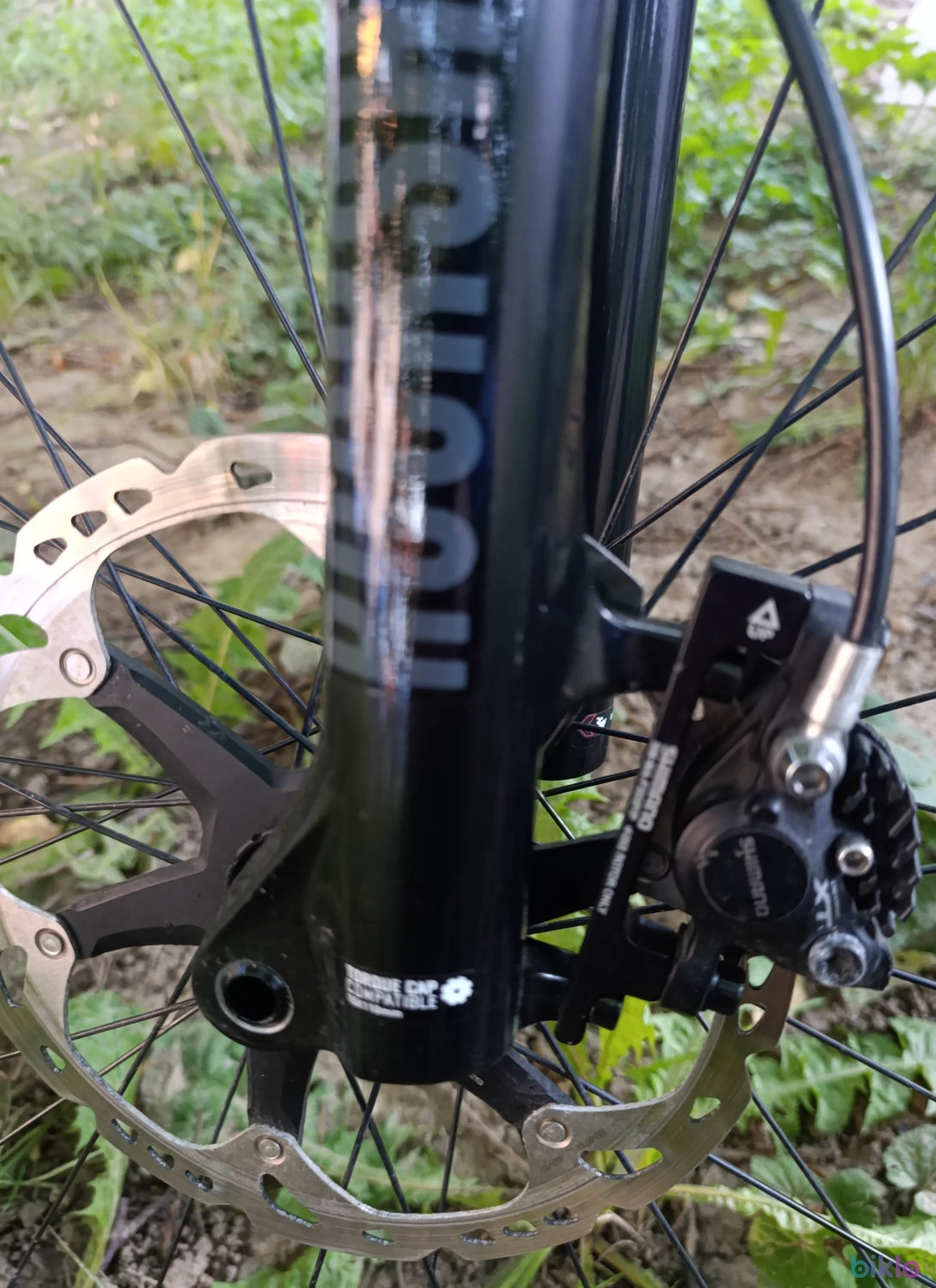 4. Nukeproof scout 275 L cu roti de 29