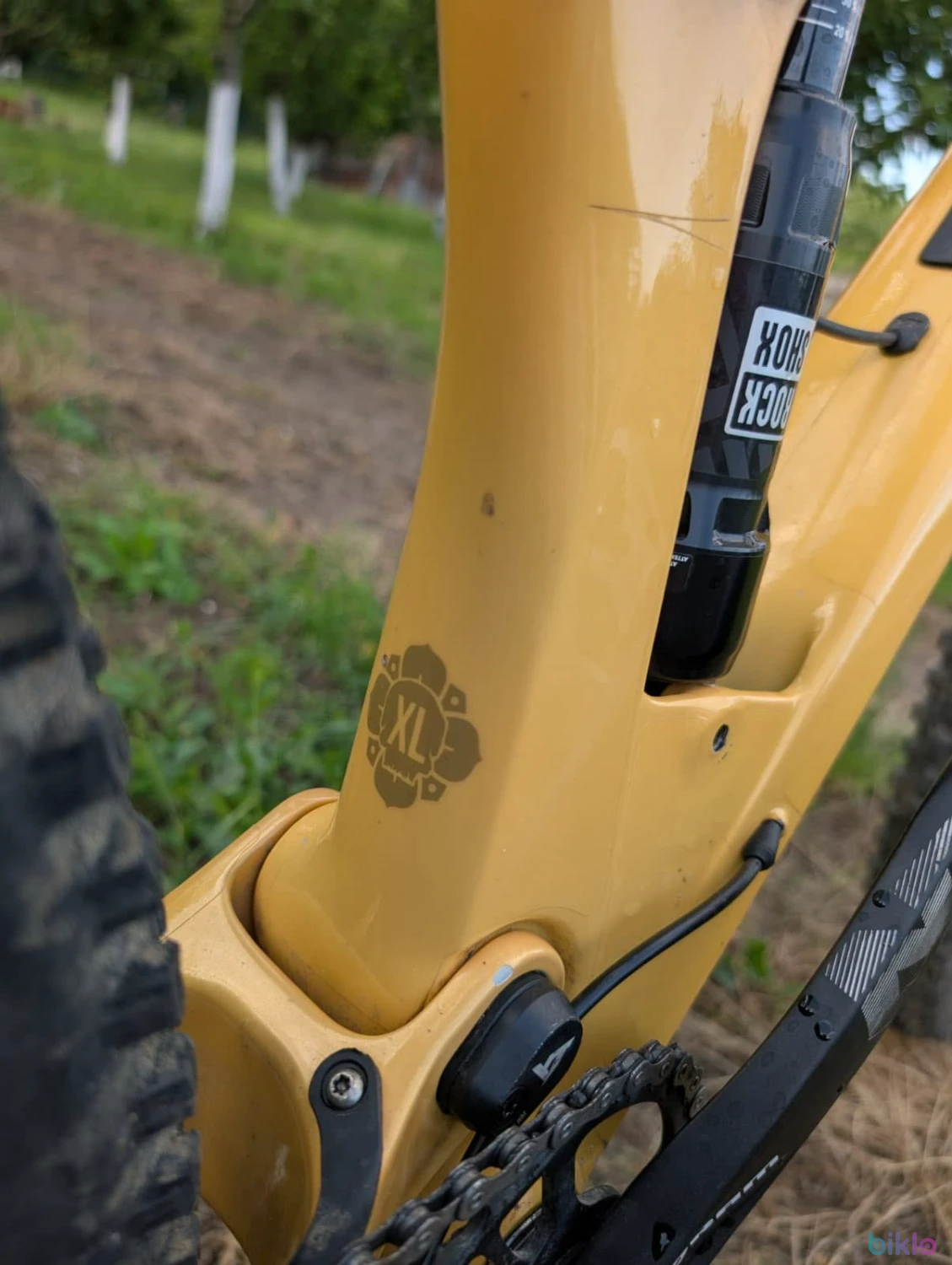 5. Bicicleta YT industries Izzo 2023