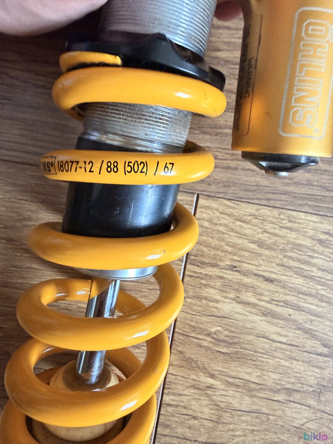 3. Shock Ohlins TTX 22 205x60
