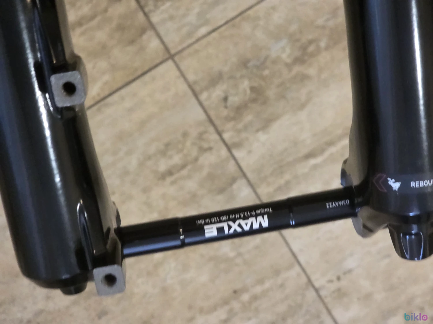 6. Furca Suspensie RockShox Lyrik R 29-150mm Boost Tapered