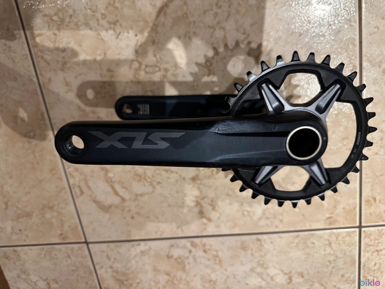 1. Pedalier SHIMANO SLX M7100