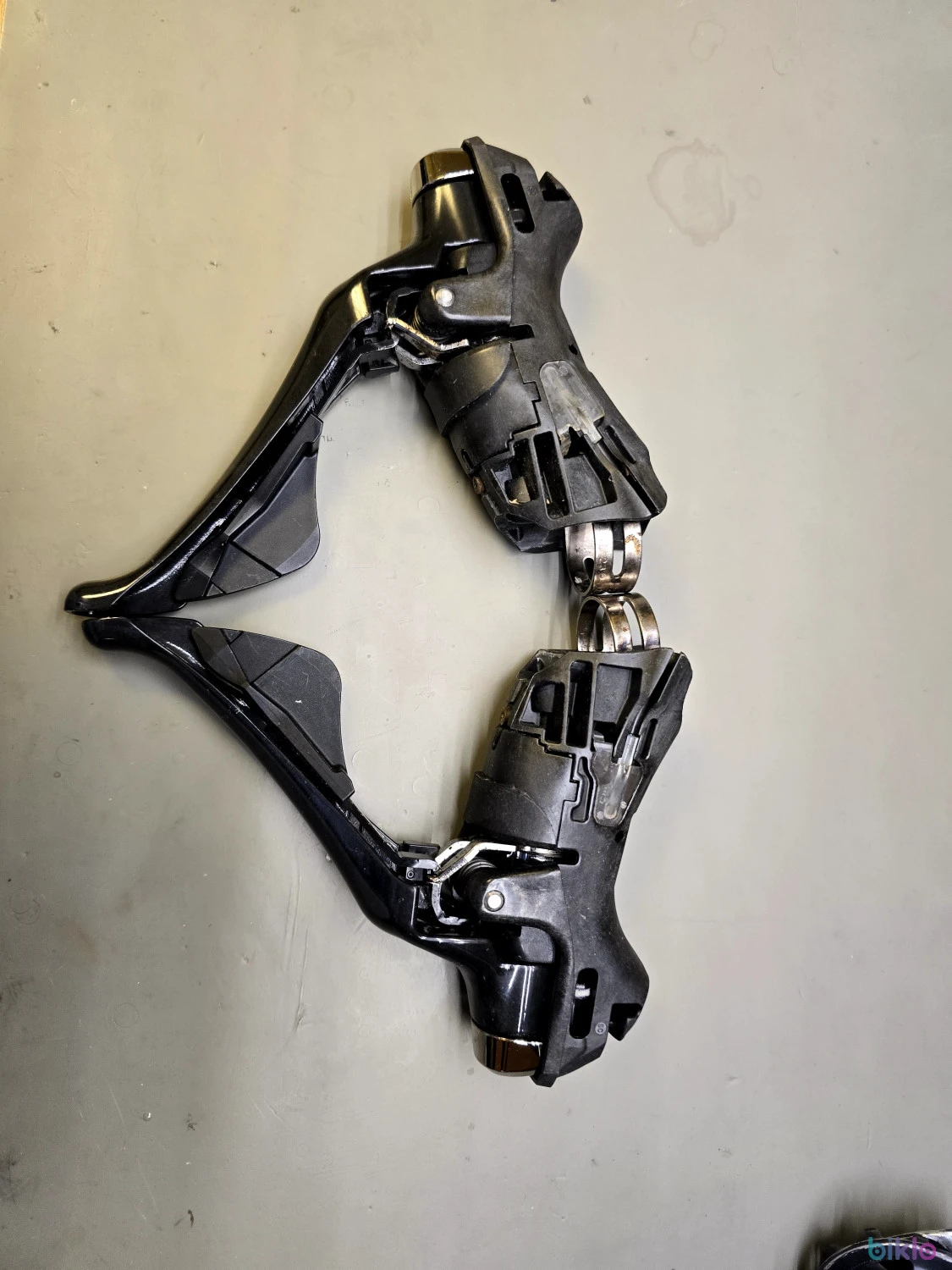 2. Set manete Ultegra ST-R8000