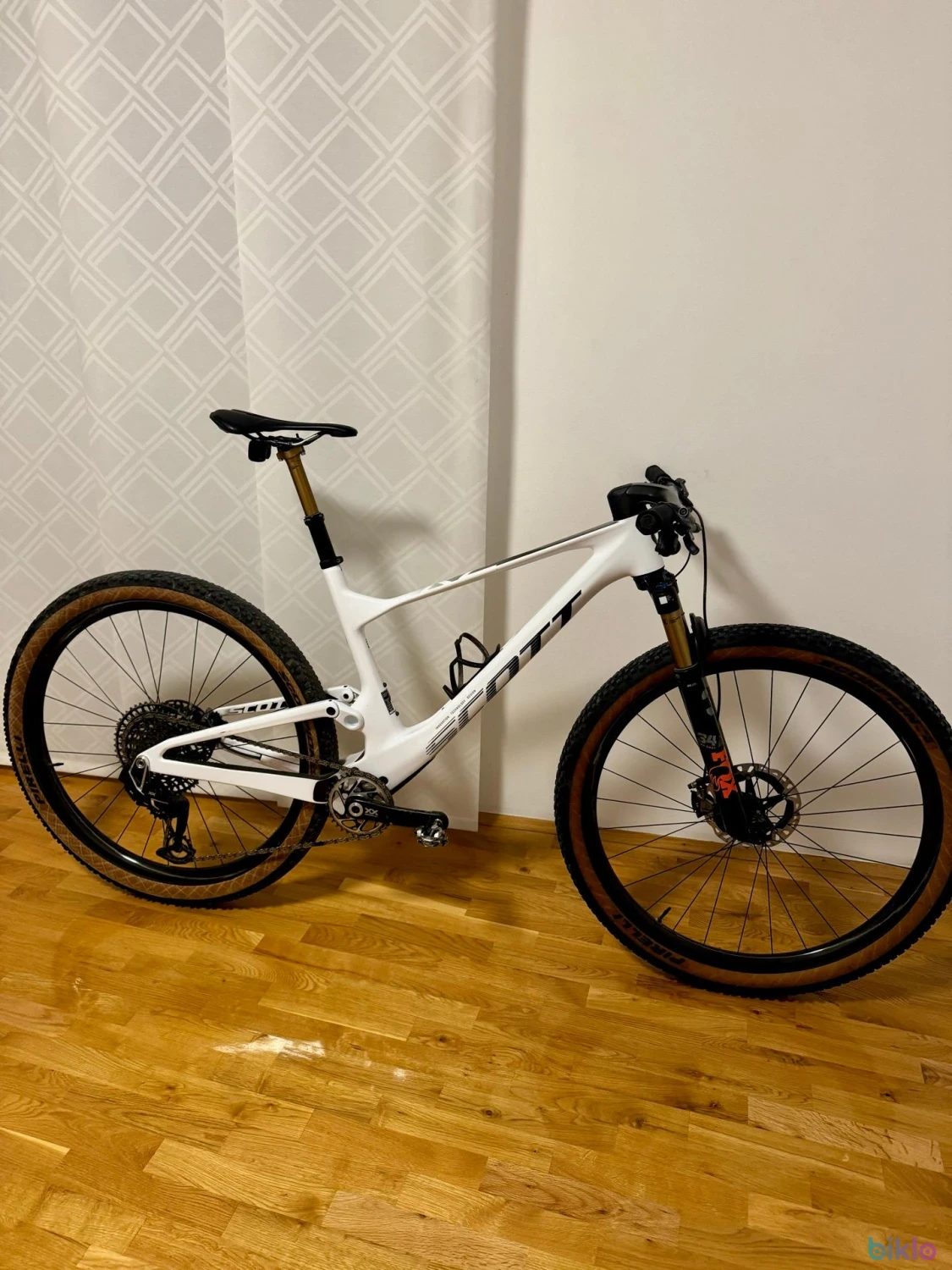 1. Spark RC Team Issue 2024 Sram XX SL