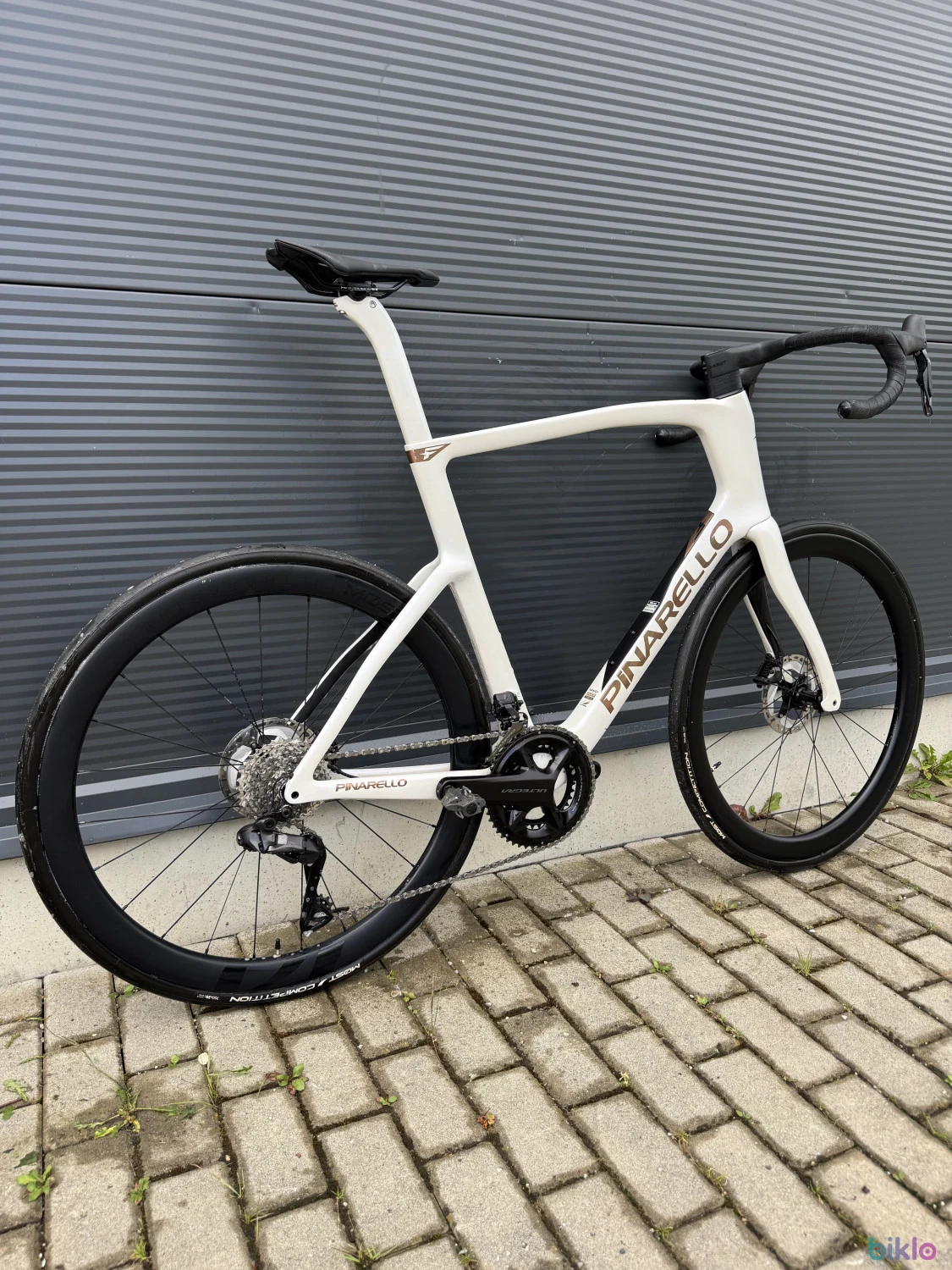 3. Pinarello F7 Most Ultra 45 - Shimano Ultegra Di2