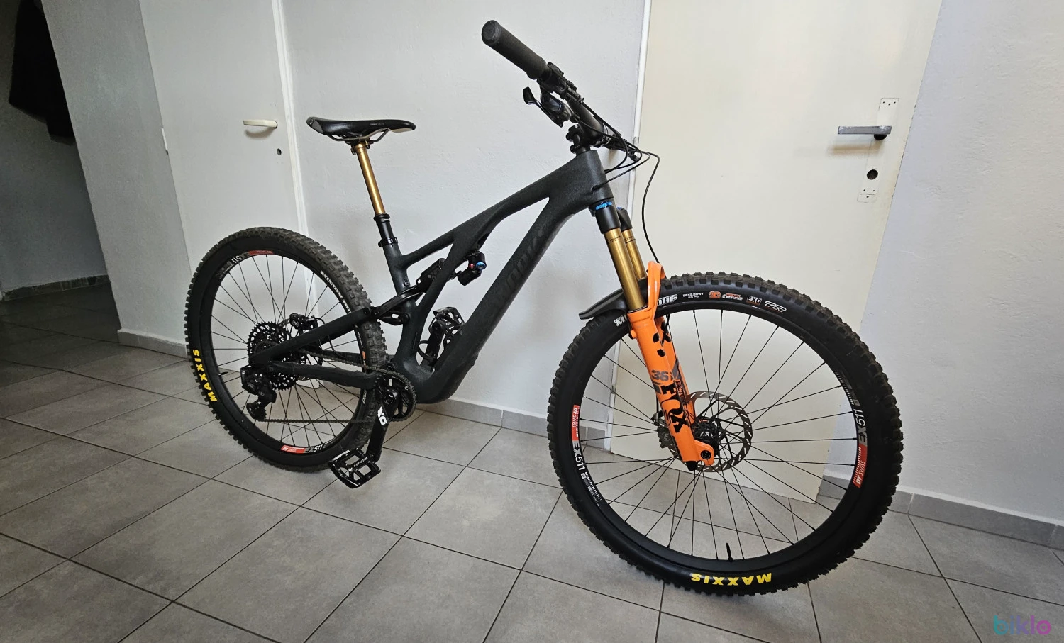 1. Specialized Stumpjumper evo S works 2024
