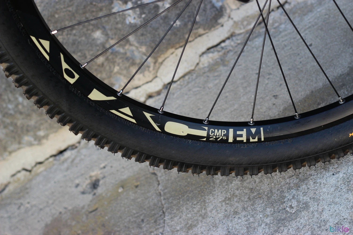 19. Specialized Demo 8 (2015) 27.5" - L -