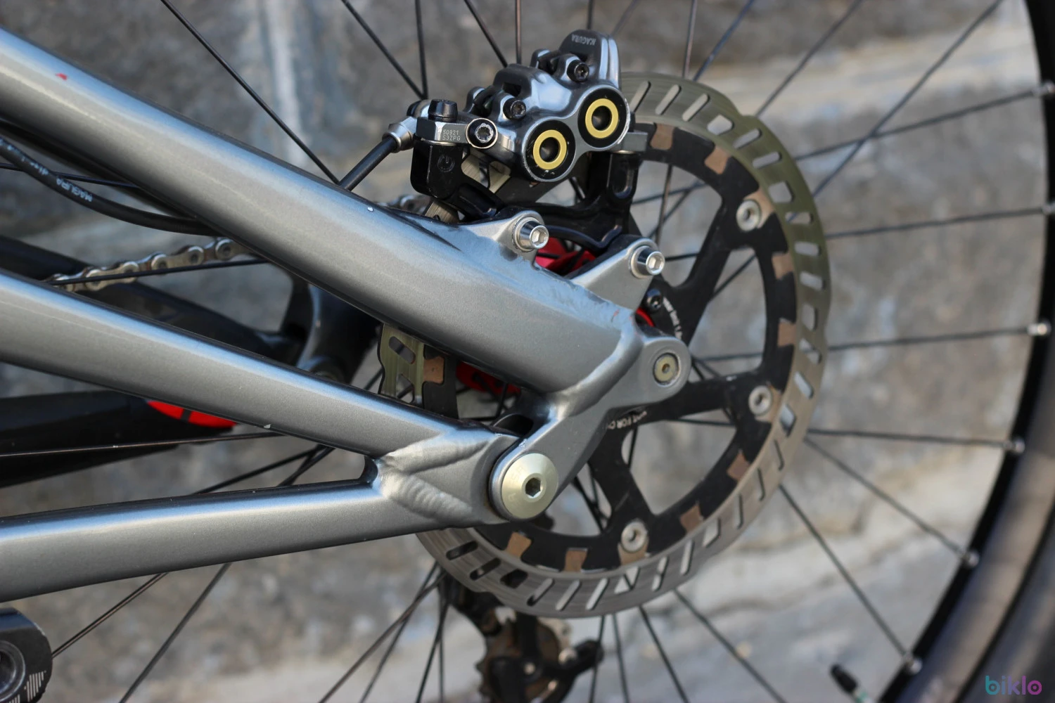 28. Specialized Demo 8 (2015) 27.5" - L -