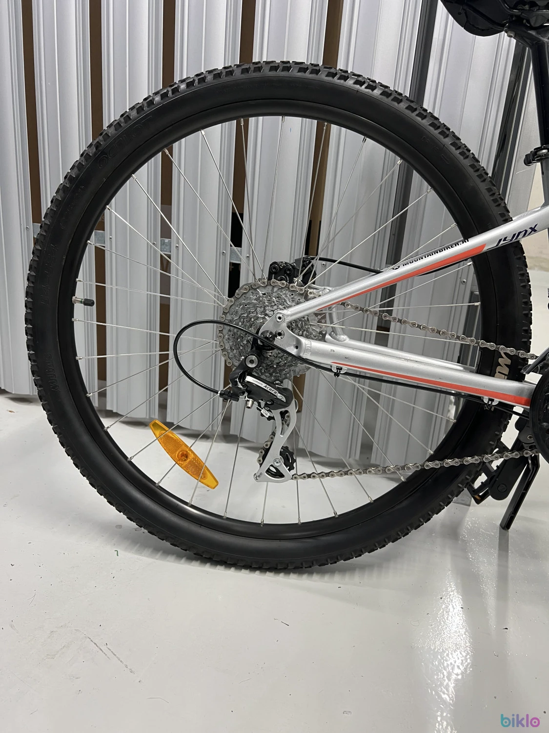 3. Predám servisovaný bicykel v dobrom stave Specialized
