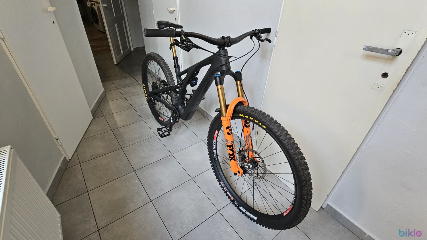 8. Specialized Stumpjumper evo S works 2024