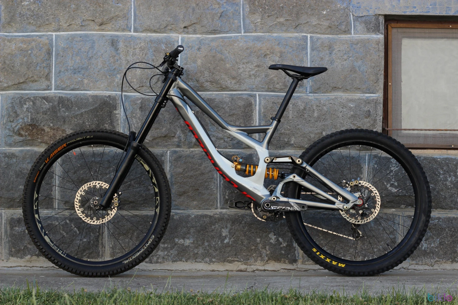 25. Specialized Demo 8 (2015) 27.5" - L -