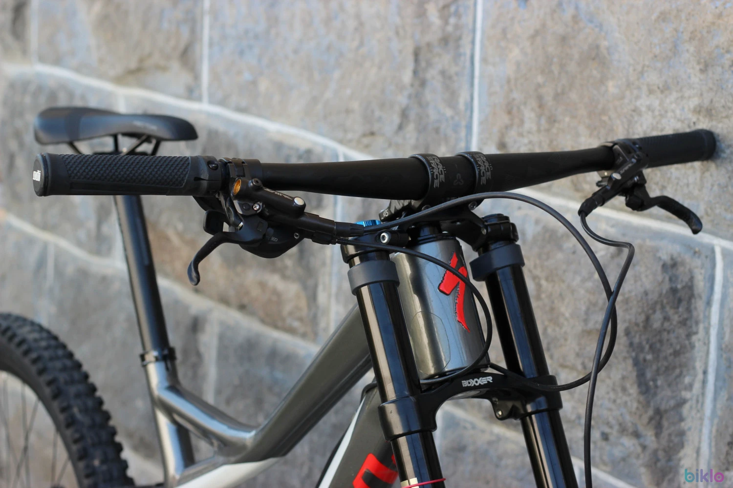 4. Specialized Demo 8 (2015) 27.5" - L -