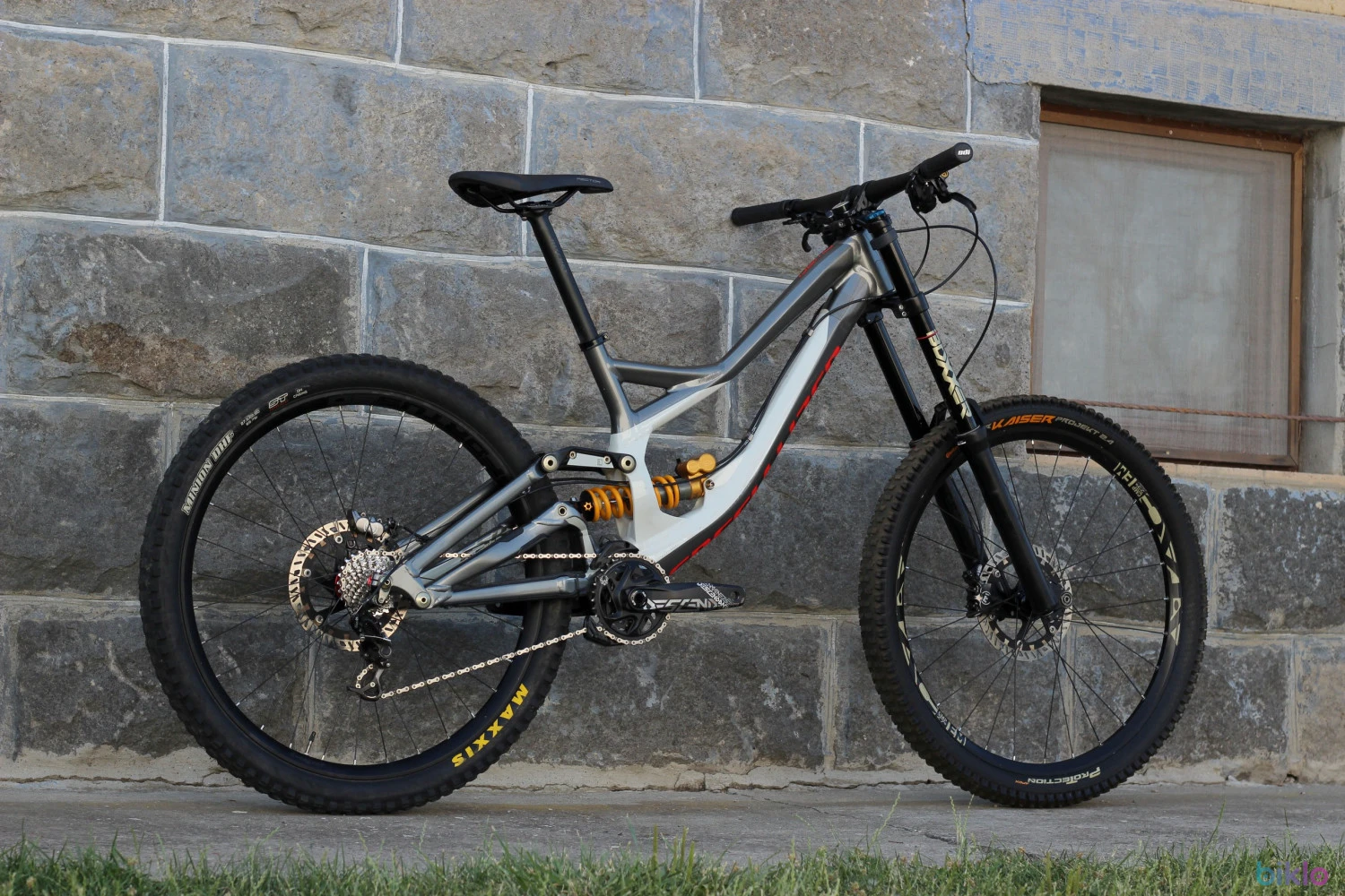 3. Specialized Demo 8 (2015) 27.5" - L -