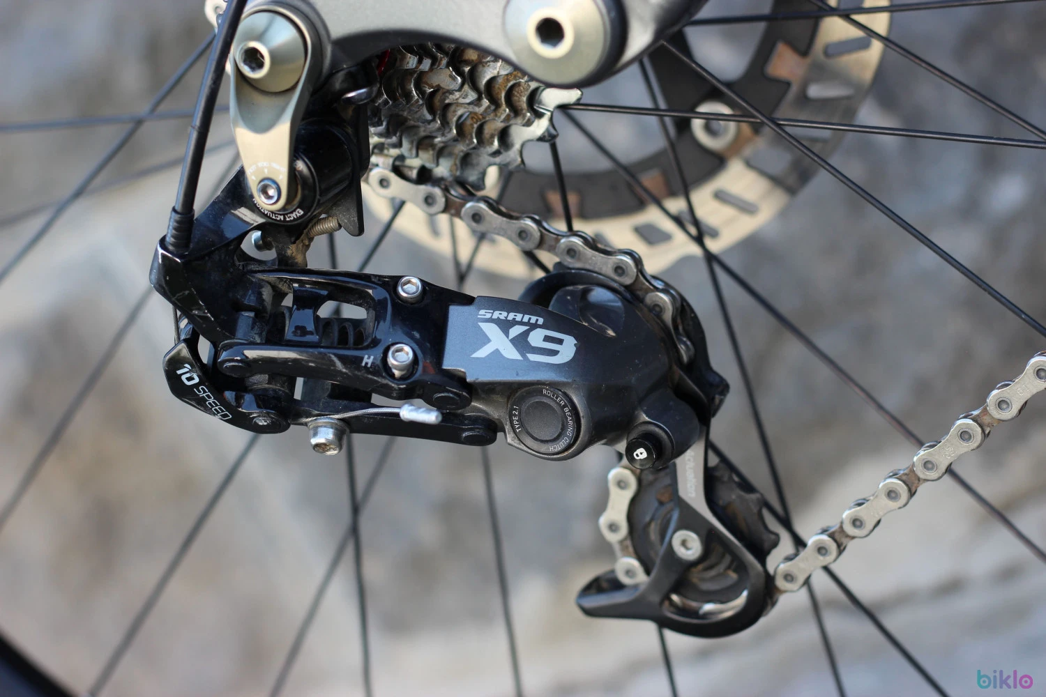 12. Specialized Demo 8 (2015) 27.5" - L -