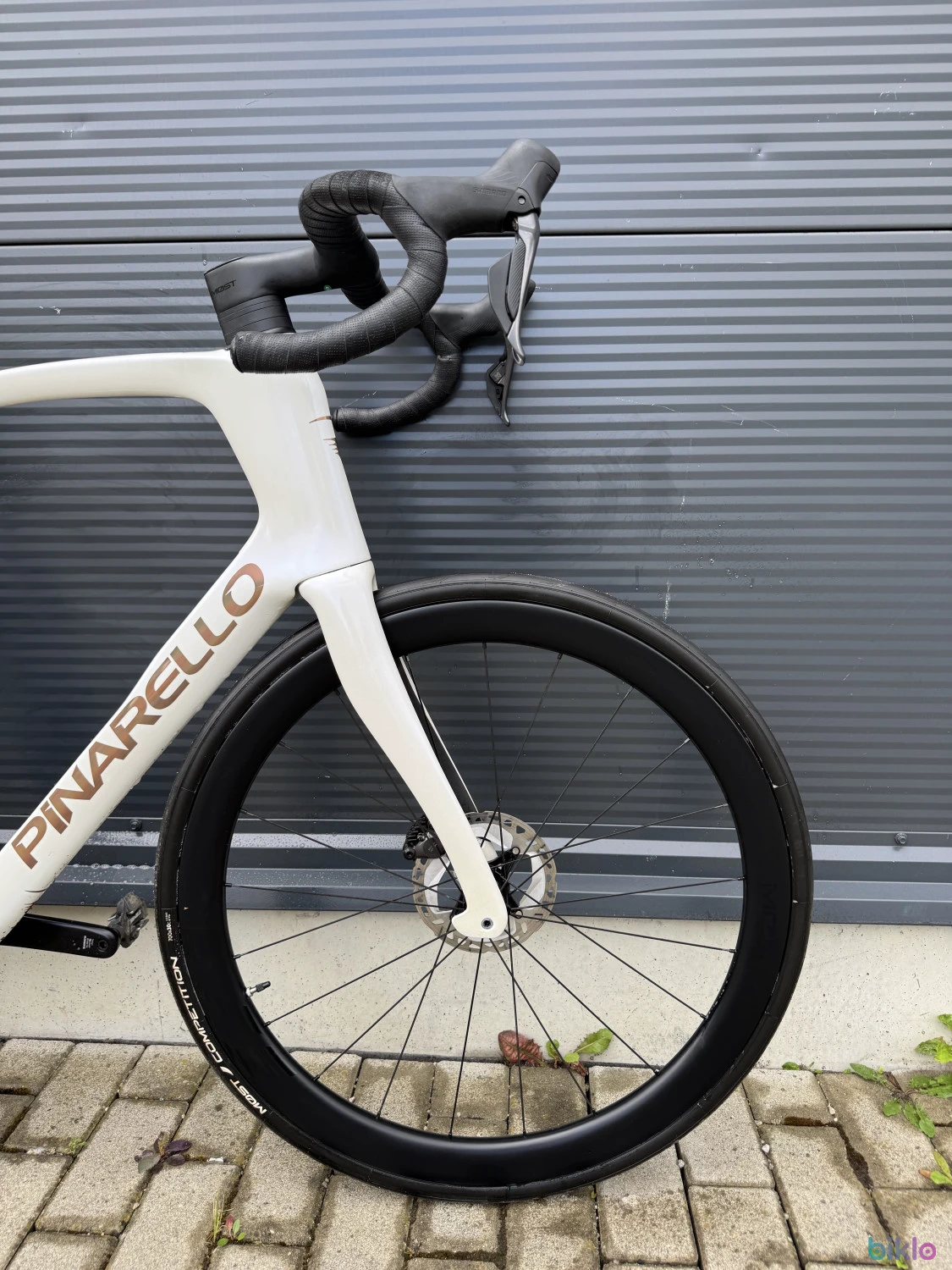 4. Pinarello F7 Most Ultra 45 - Shimano Ultegra Di2