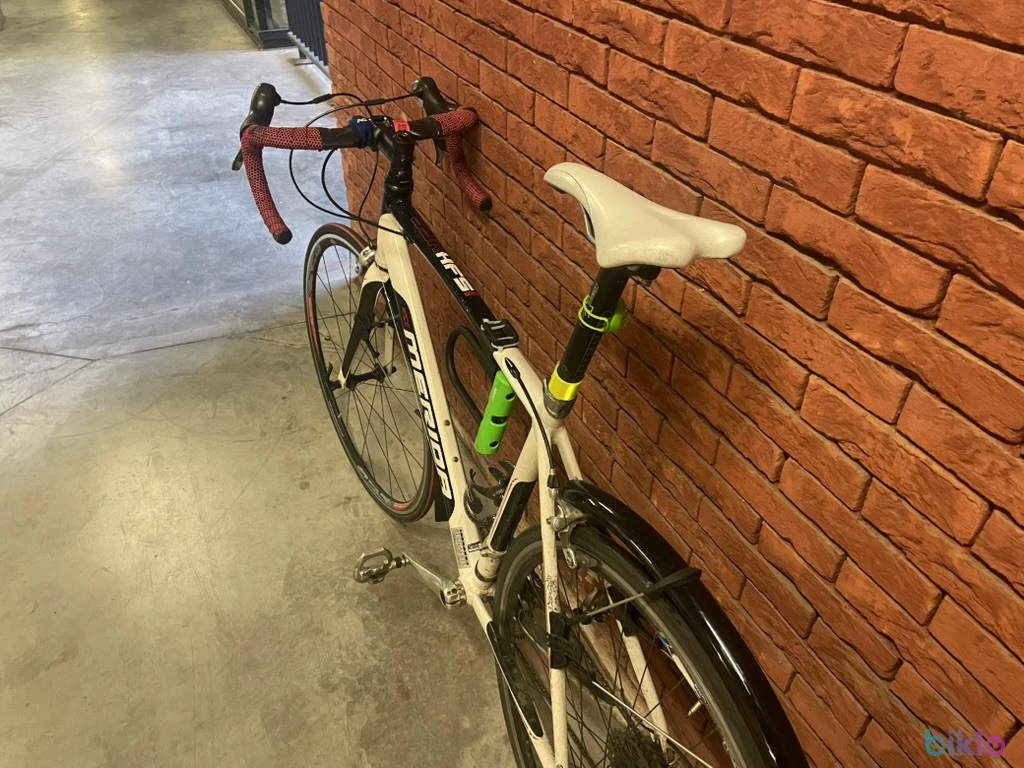 2. Merida HFS 905 Race Road Bike