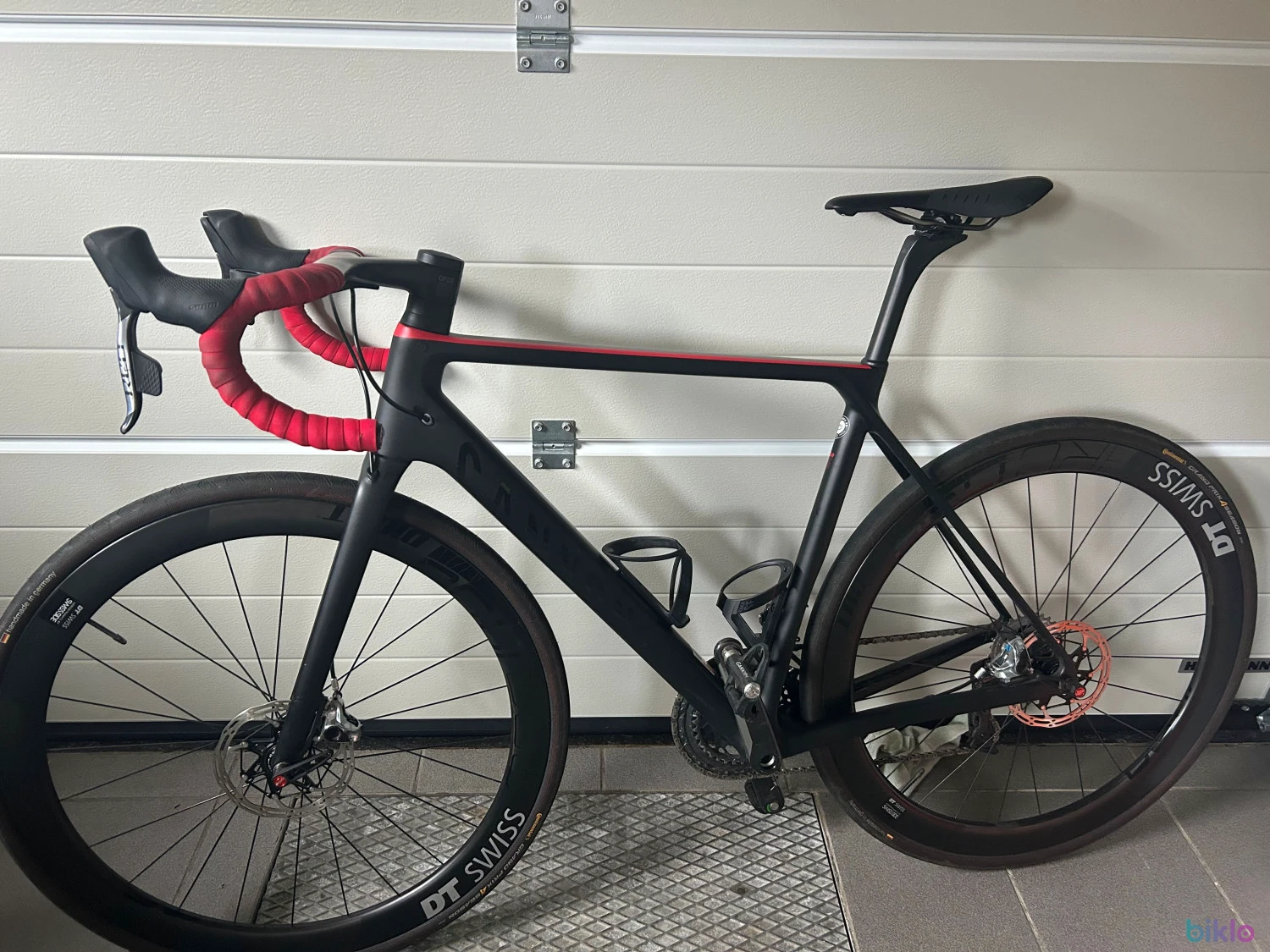 1. Ultimate CF SLX Disc 9.0 SL