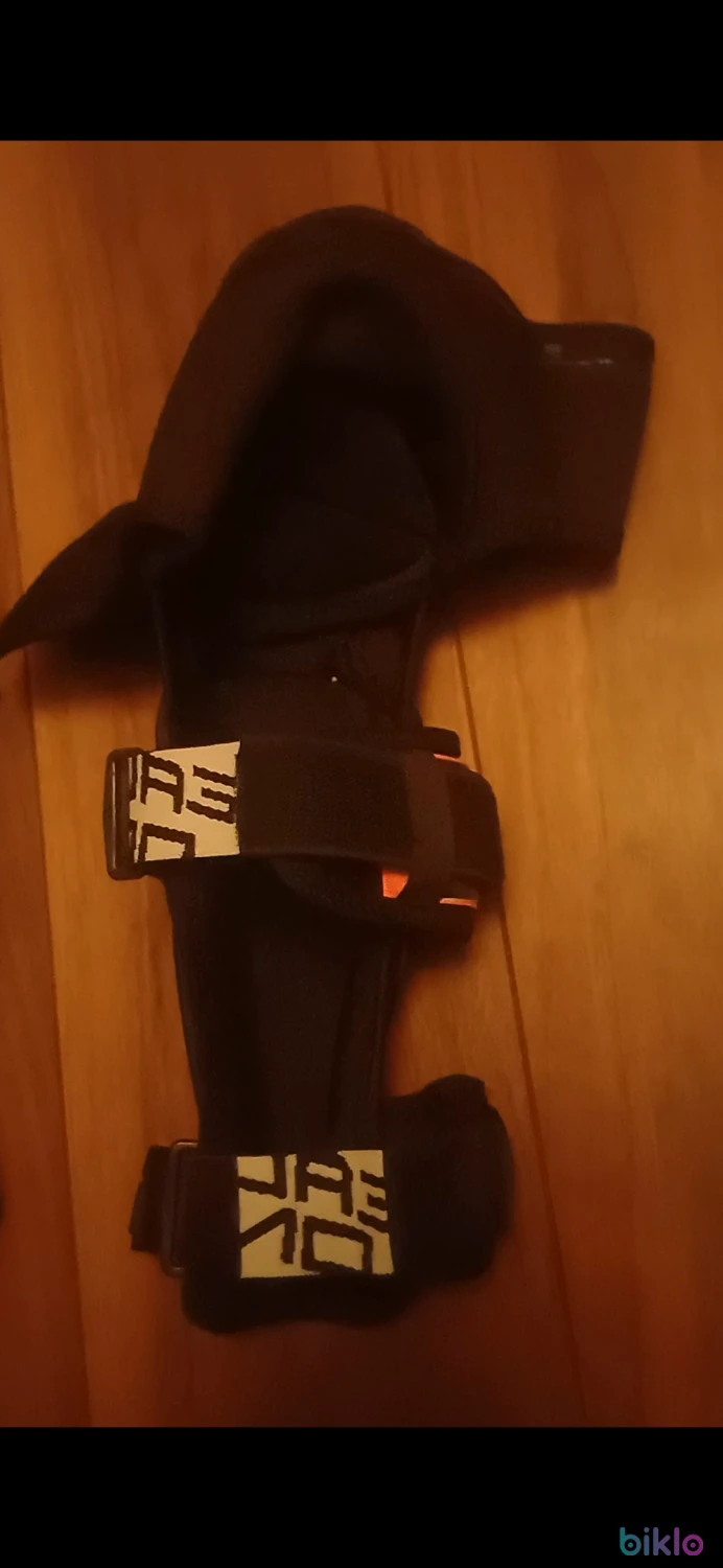2. O'neal park fr knee guard