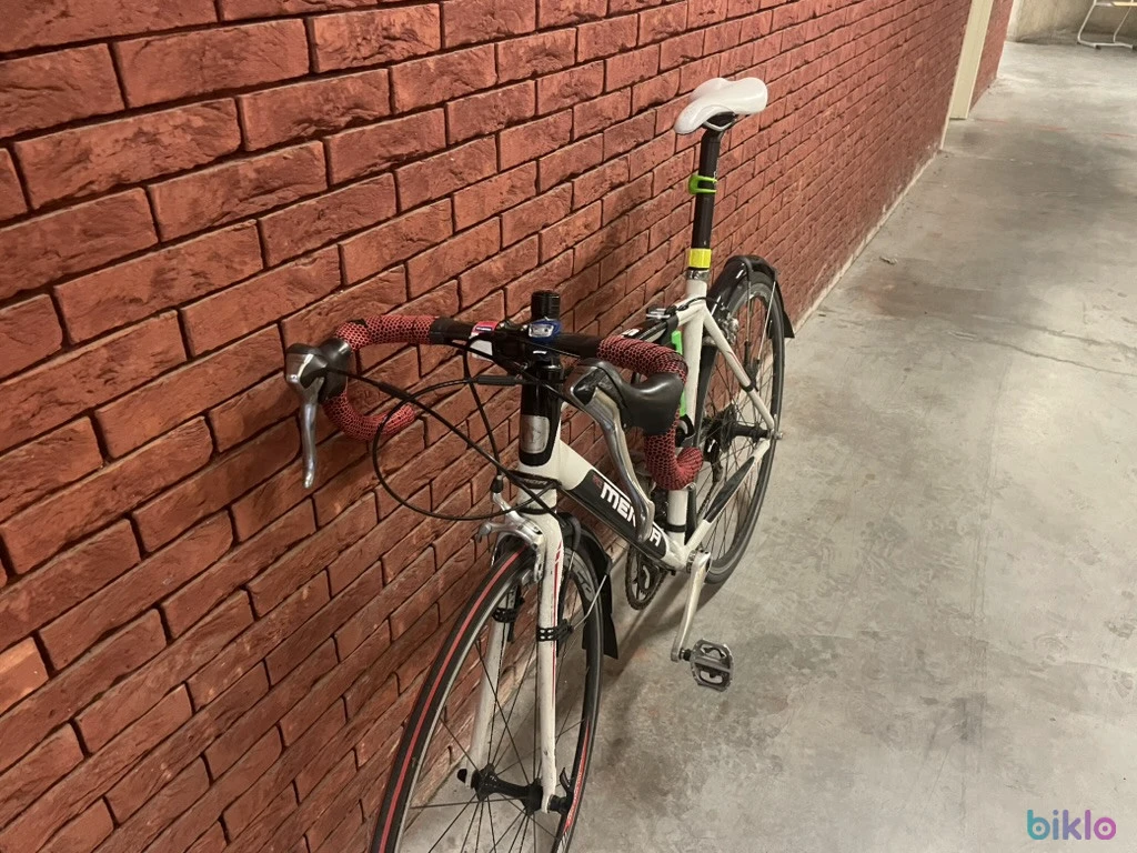 4. Merida HFS 905 Race Road Bike