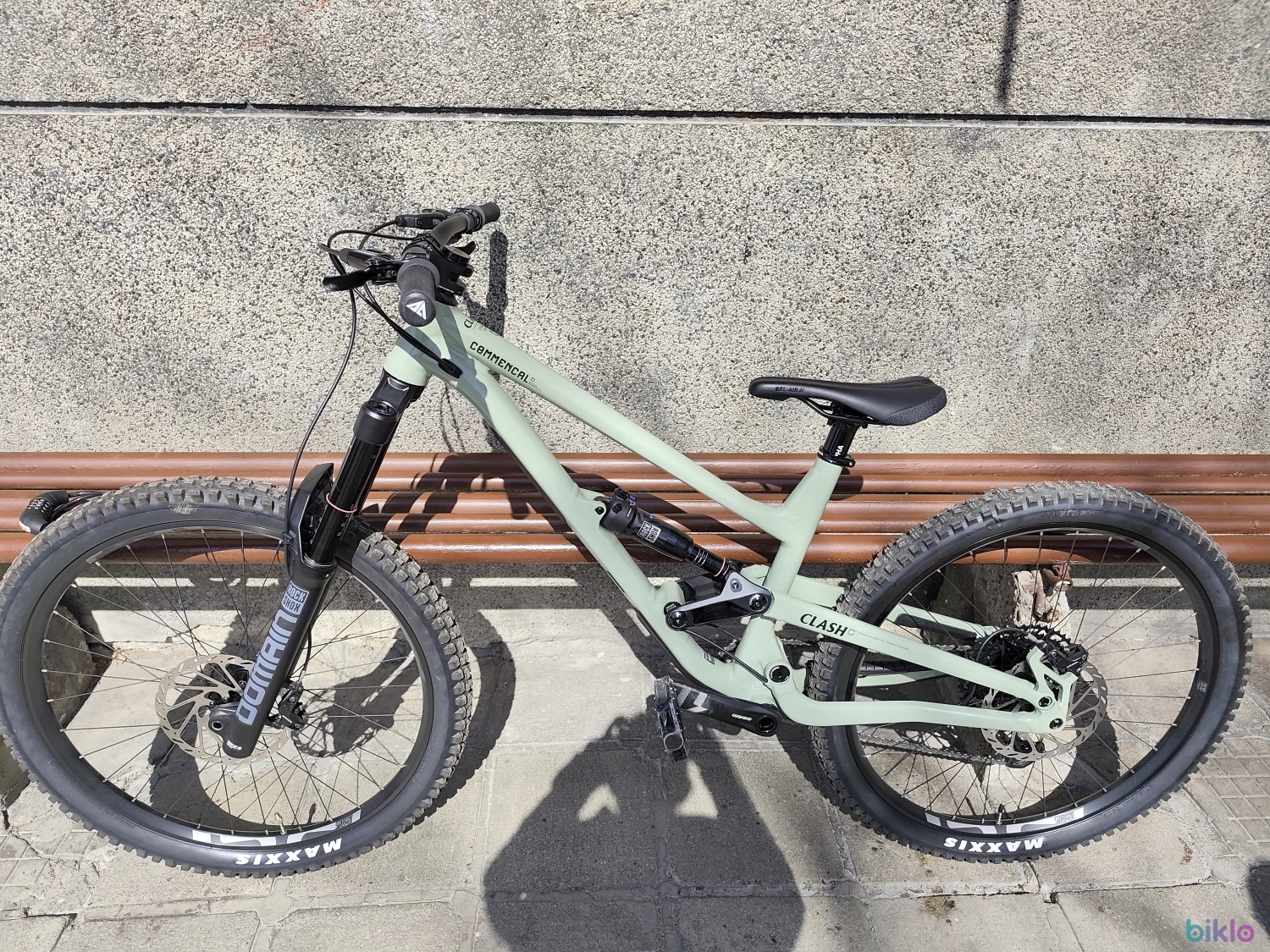 4. Commencal clash origin heritage