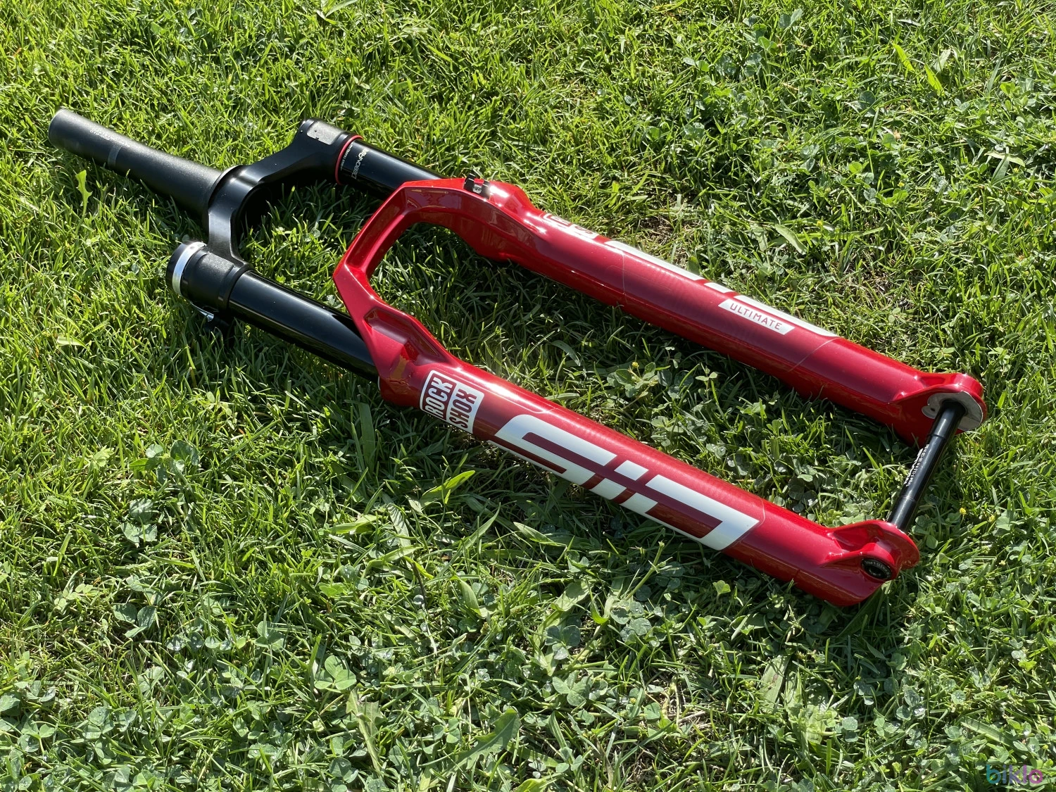 1. RockShox SID Ultimate Flight Attendant 120 mm 29'' Fork