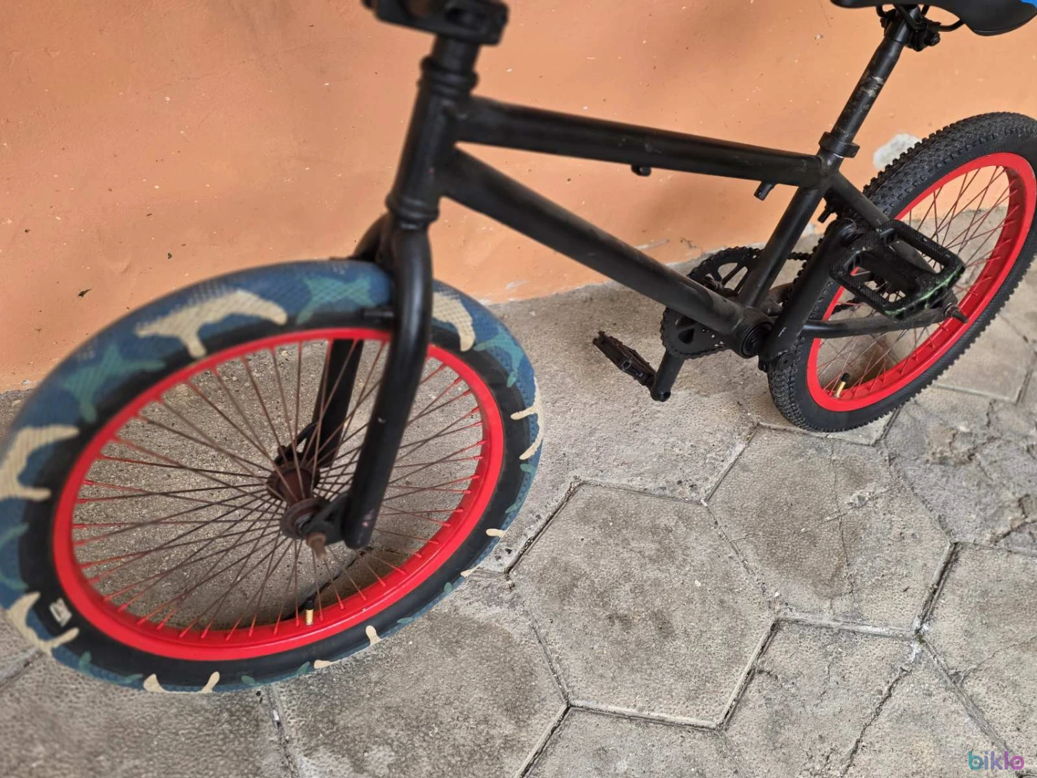 4. Продавам BMX
