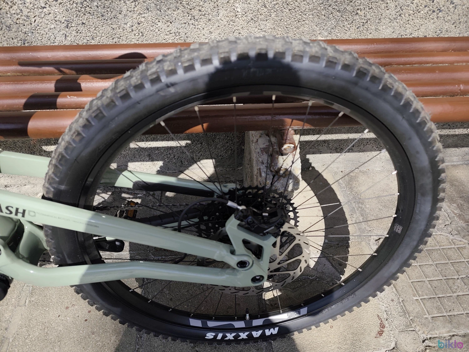 3. Commencal clash origin heritage