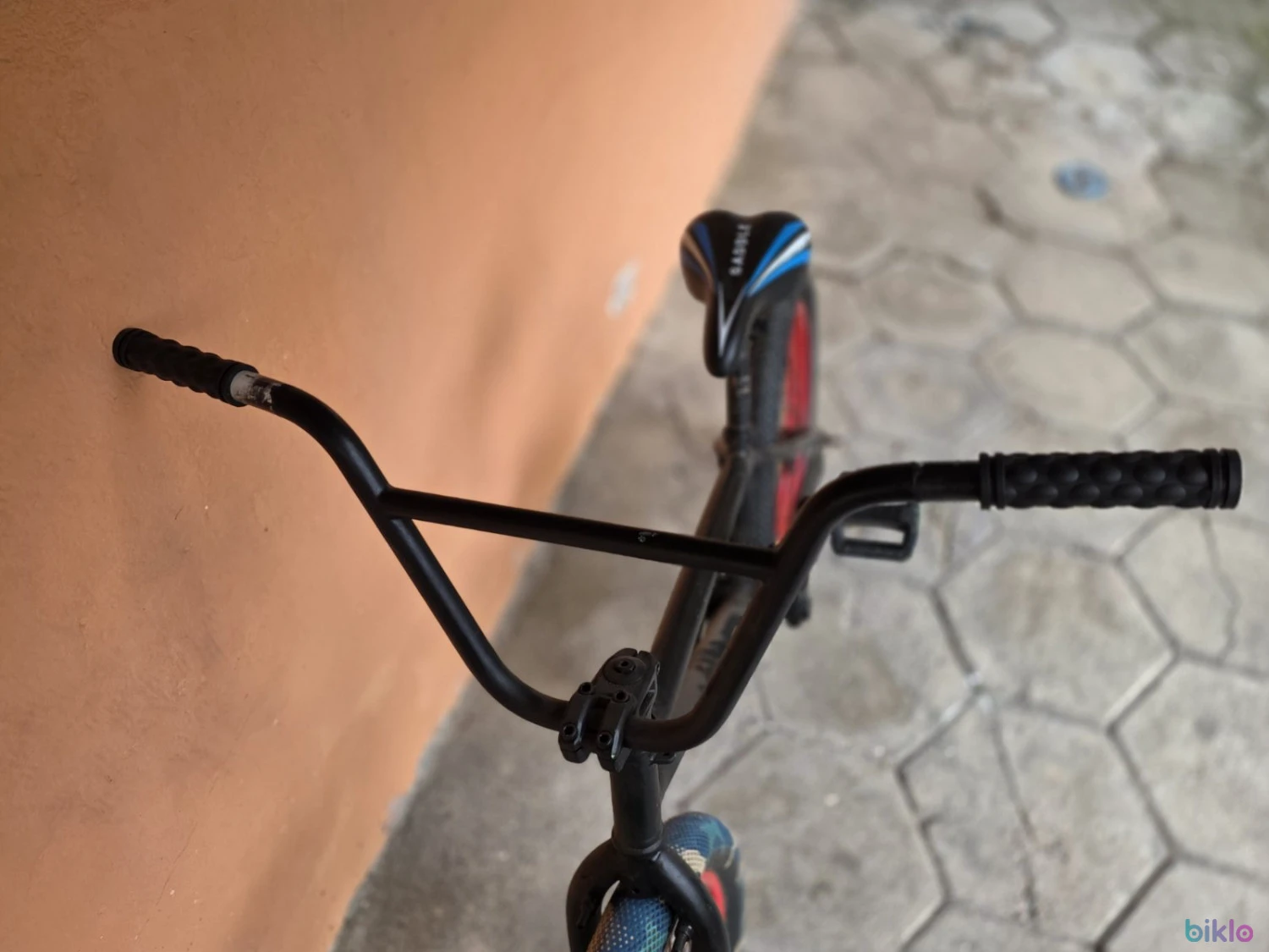 2. Продавам BMX