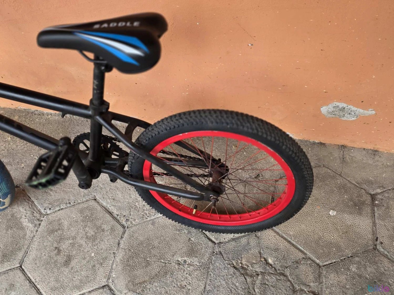 2. Продавам BMX
