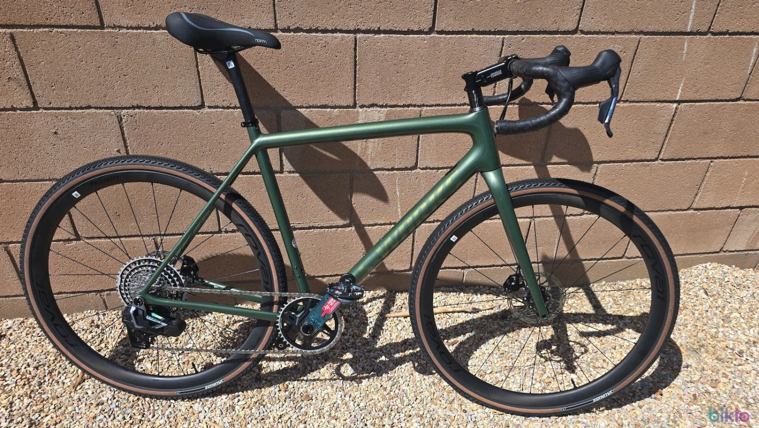 3. 2025 S-Works Crux SRAM Force AXS 13sp-Terra CLX