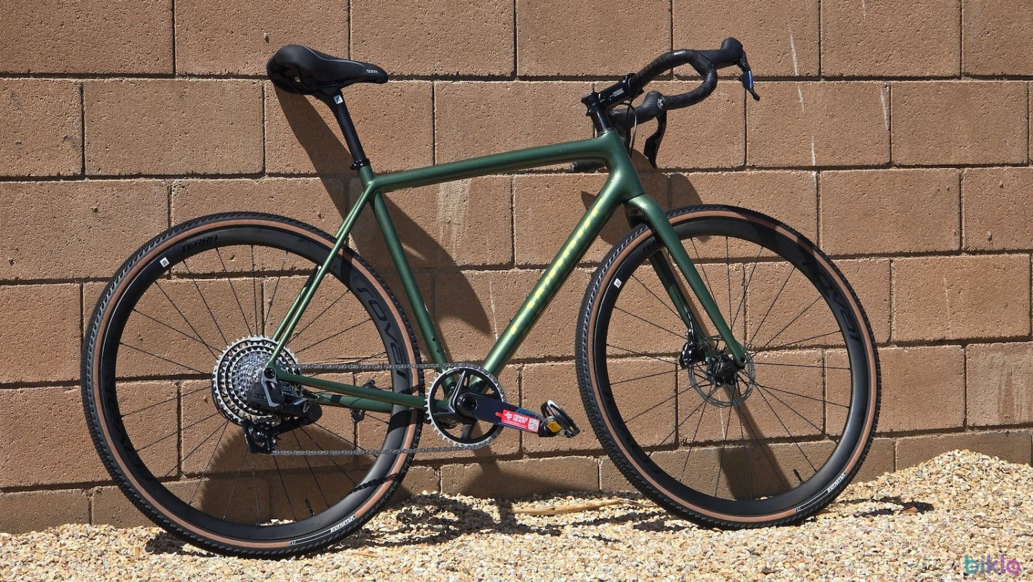 2. 2025 S-Works Crux SRAM Force AXS 13sp-Terra CLX