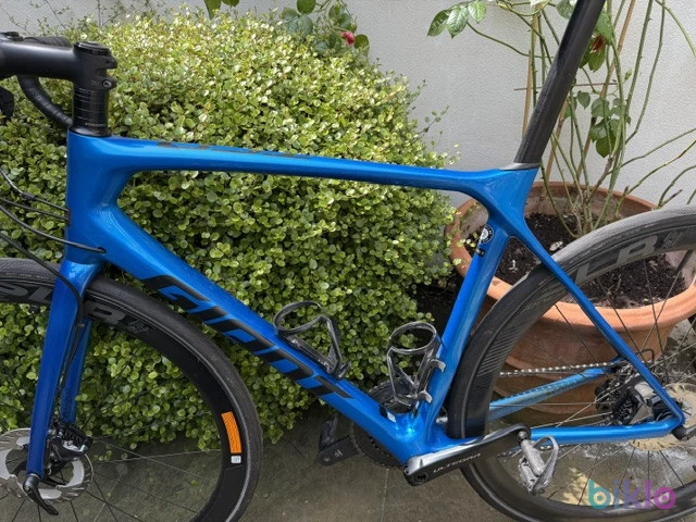 2. M/L Giant TCR Pro 2 carbon road bike Disk- Shimano Ultegra - Ready to ride