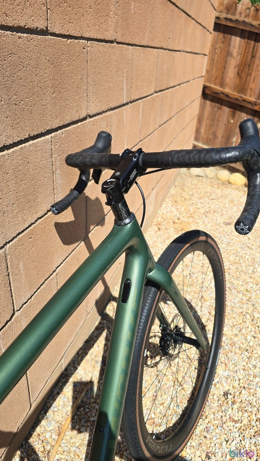 6. 2025 S-Works Crux SRAM Force AXS 13sp-Terra CLX
