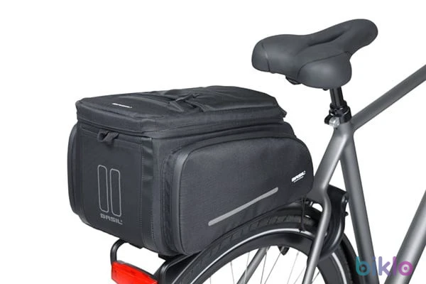 5. Basil Move MIK Carrier Bag 10-26L - Black