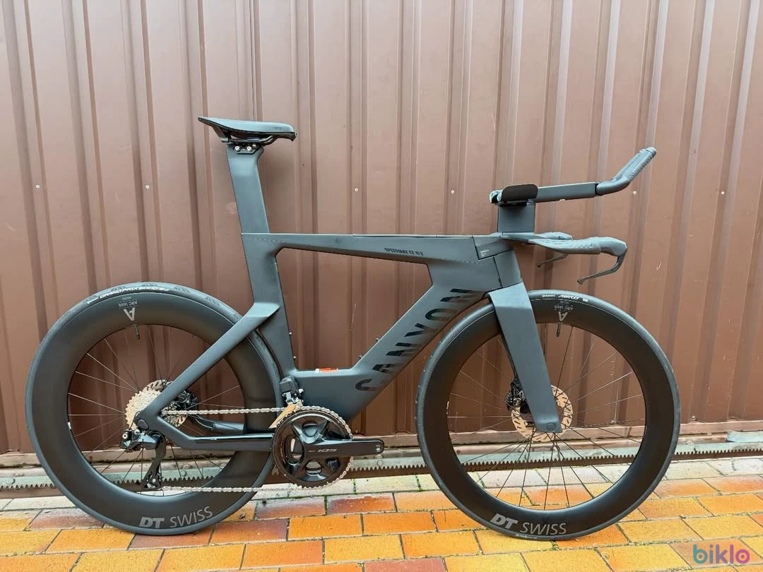 1. Canyon Speedmax CF SLX 7 di2