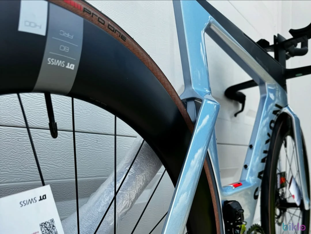 3. 2025 Canyon Speedmax CF SLX 8 Di2