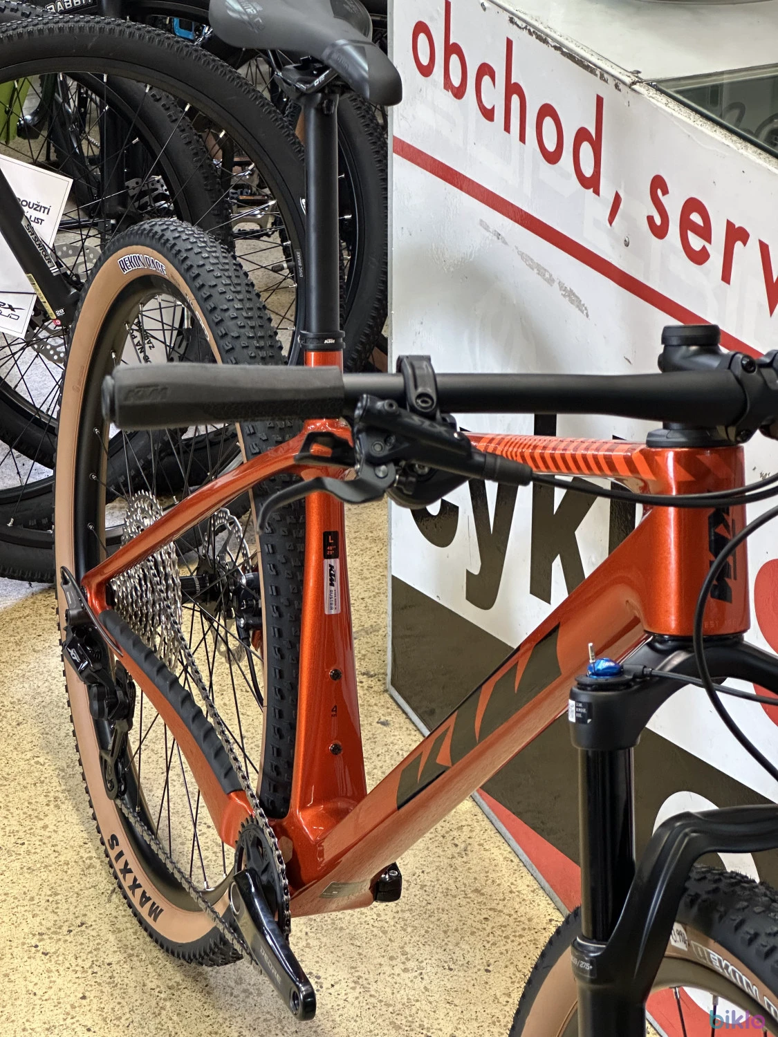 8. KTM Myroon Elite vel.48cm / L