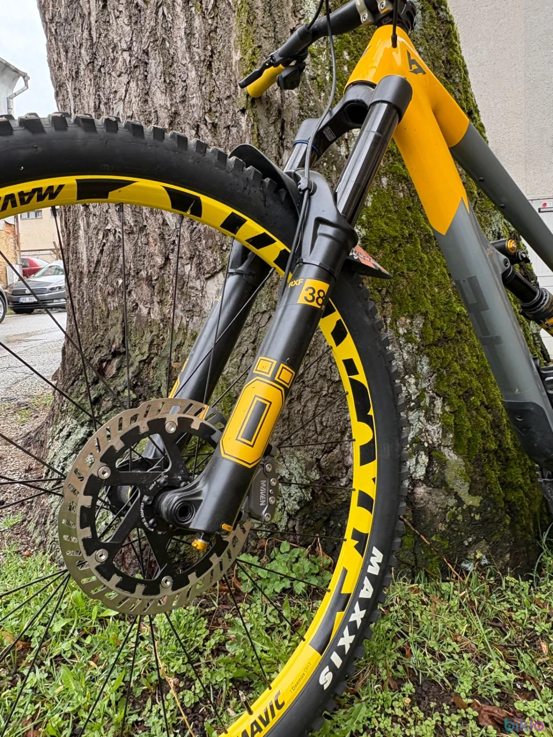 2. Yt industries capra