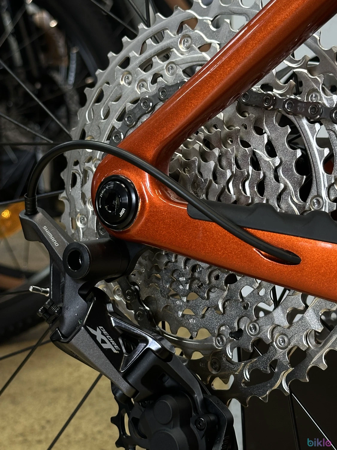 9. KTM Myroon Elite vel.48cm / L