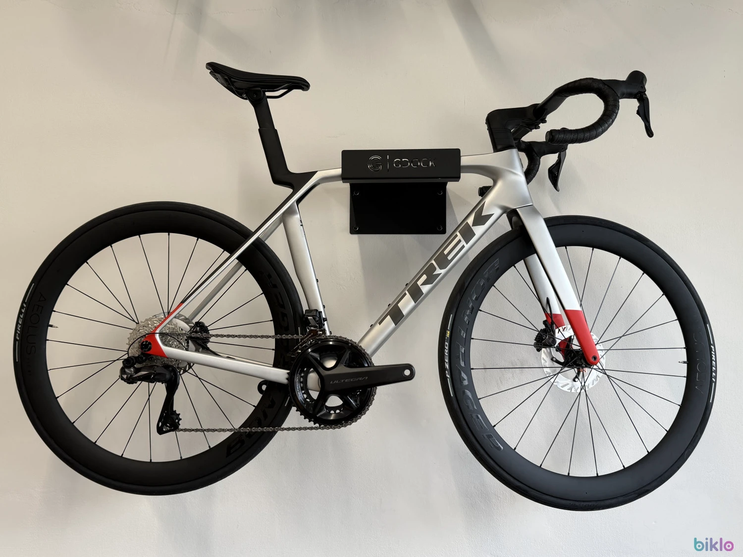 2. Trek Madone SL 7 Gen 8 Velikosti M,M/L,L