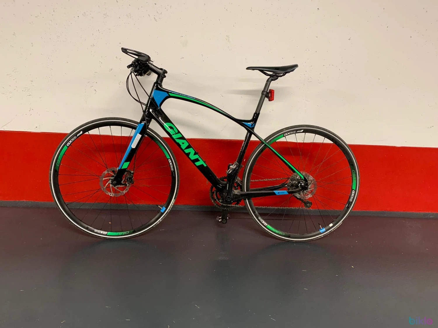 3. GIANT FastRoad ML 2 Black