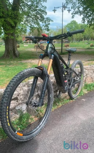 2. Giant Reign E+ 0 2022 Carbon E-MTB M 29/27.5