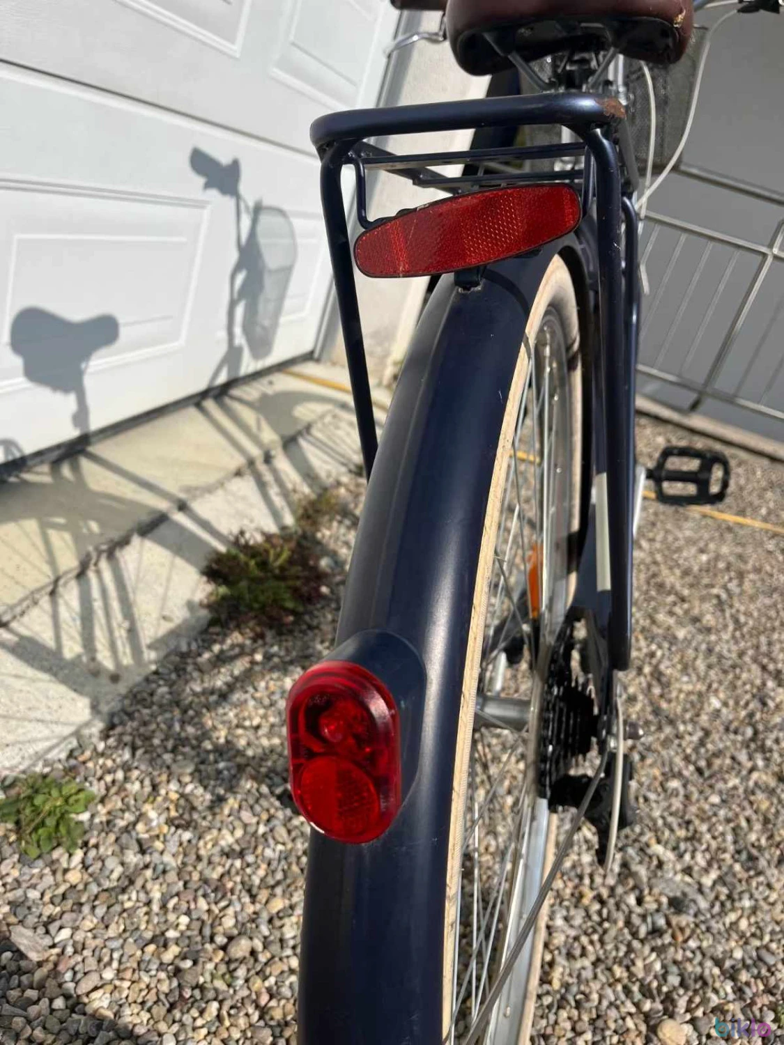 5. City Bike Elops, dunkelblau 28″, frisch gewartet+Handyhalter gratis
