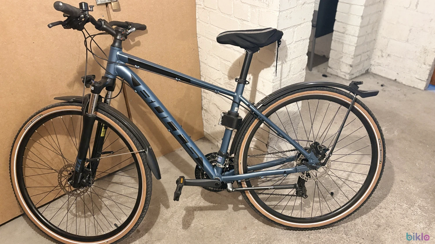 1. Bulls Wildcross Street Crossbike 28 Zoll – Schwalbe Super Ranger – Hydraulische Scheibenbremsen – Stahlblau Matt