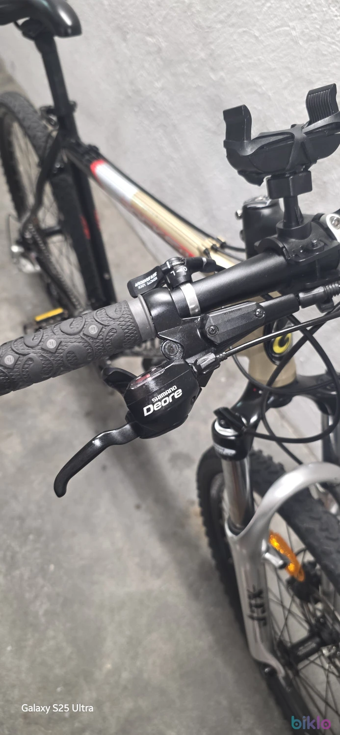 4. Vélo MTB GIANT Taille M