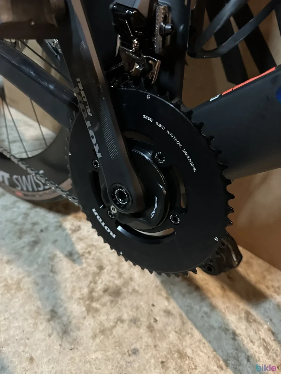 9. Canyon Aeroad CFR Medium - Di2 Dura Ace - Couleur furtive-