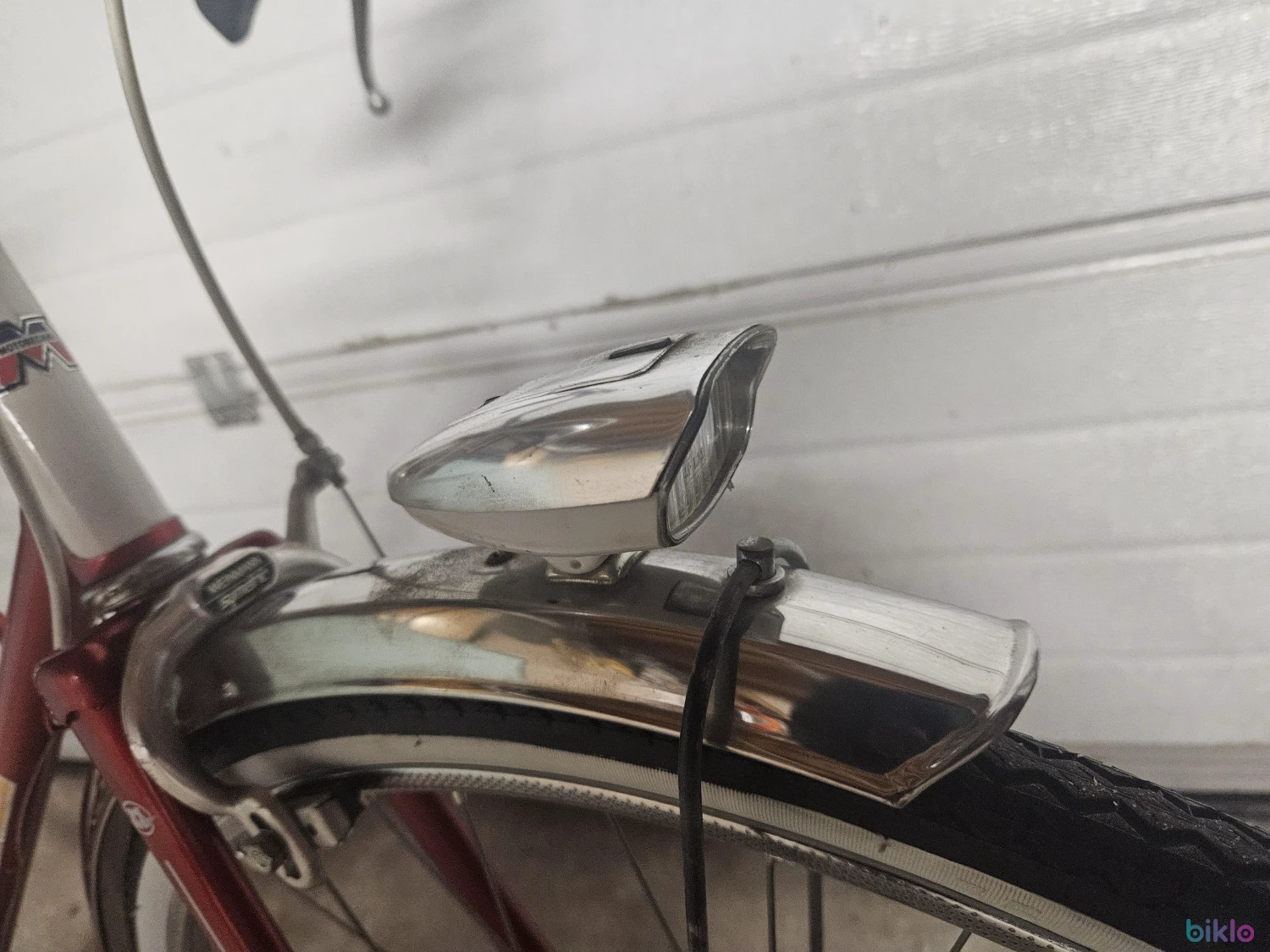 9. Velo femme MOTOBECANE vintage