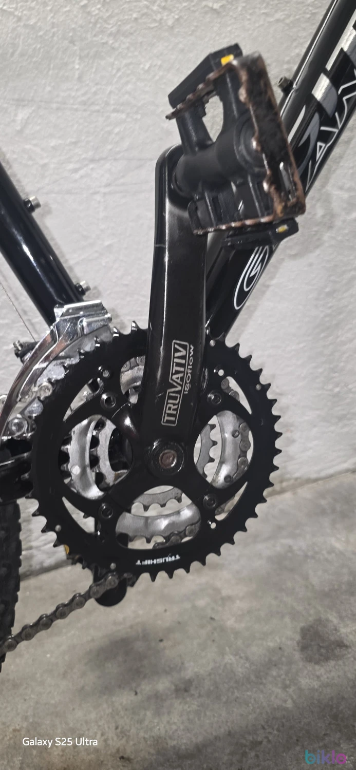 3. Vélo MTB GIANT Taille M